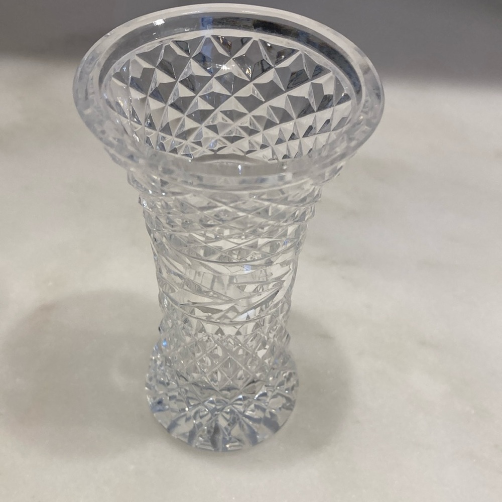 Stunning Waterford Crystal Bud Vase